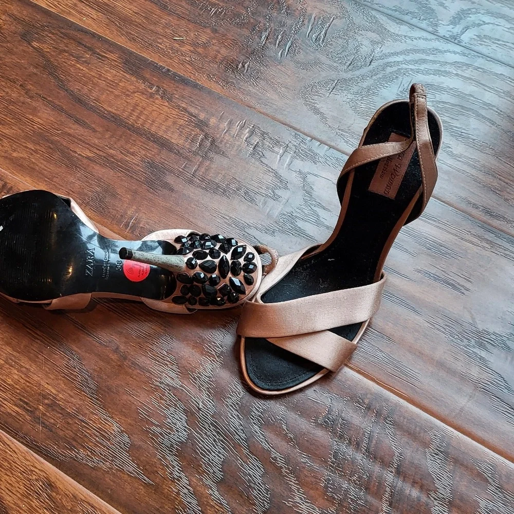 Shoes - Picture 7 of 12